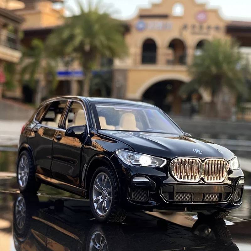 Metalni BMW X5 crni, razmera 1:32, do 15 cm