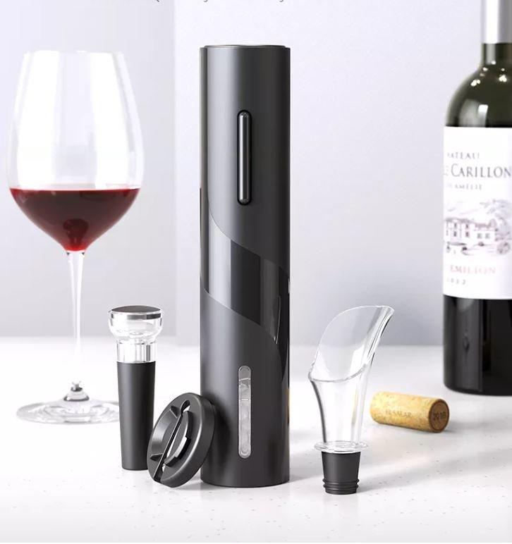 Set za vino 4 u 1 sa električnim otvaračem