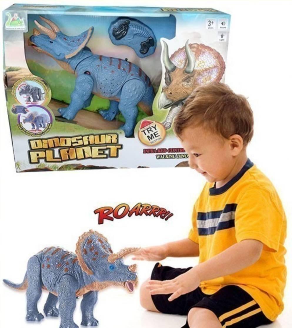 Daljinski upravljani Triceratops sa pokretima