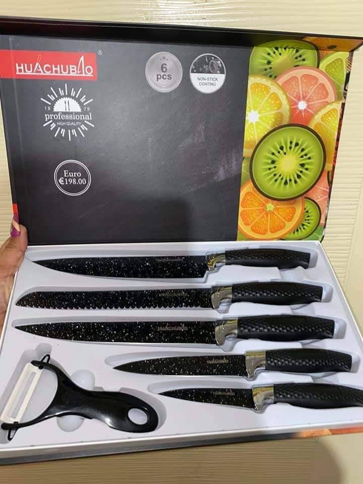 Set od pet kuhinjskih noževa sa ljuštačem