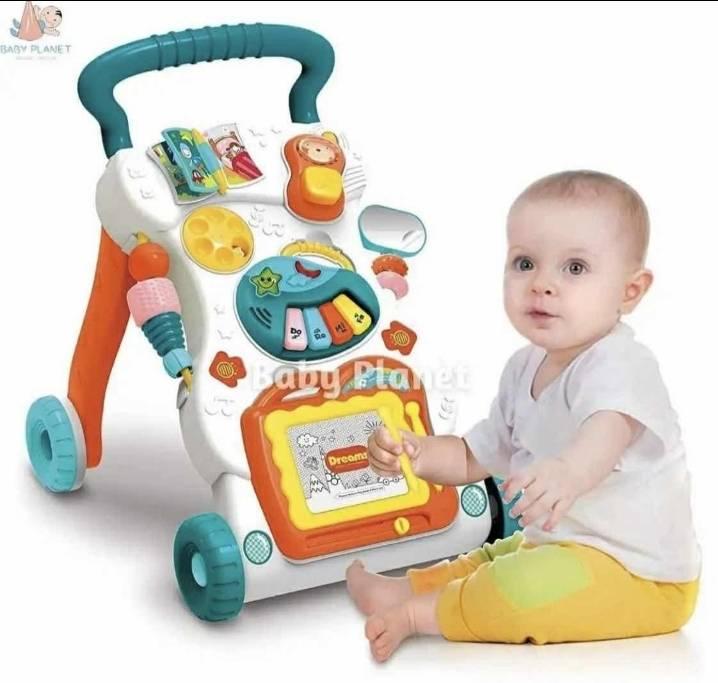 Guralica hodalica za bebe sa muzikom i gumenim točkovima