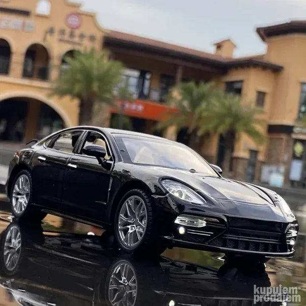 Die-cast Porsche Panamera crni, razmera 1:24, 20 cm