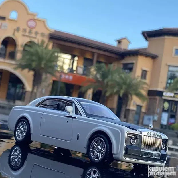 Die-cast Rolls-Royce Sweptail crno-beli, razmera 1:24