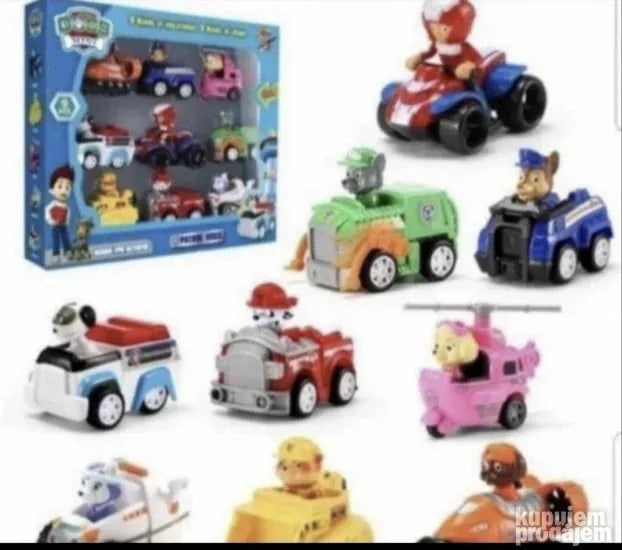 Set od 9 figura sa poteznim autićima