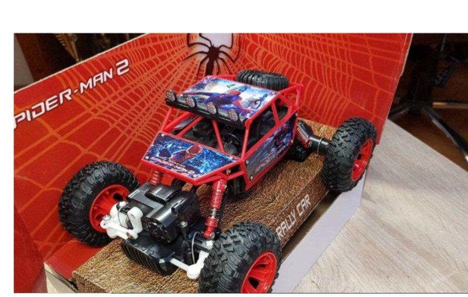 Veliki dzip Spiderman 4x4 () - Veliki dzip Spiderman 4x4 ()