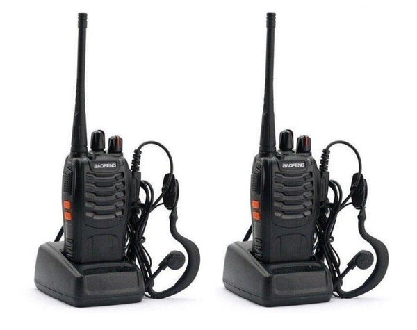 Set 2 radio stanice 5 W sa hendsfri i punjačima