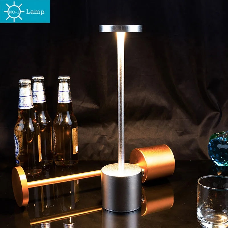 Bežična LED stona lampa 5000 mAh sa 3 boje svetla