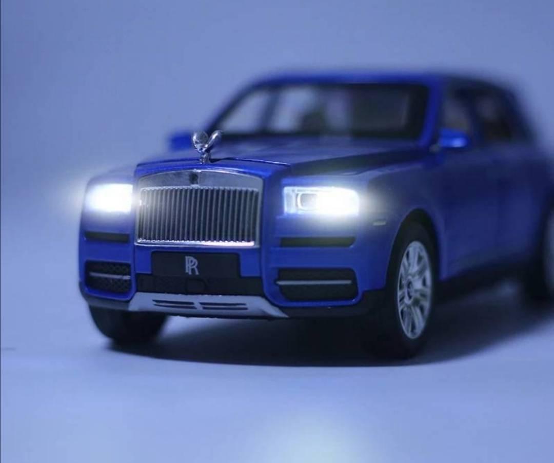 Rolls royce cullinan crveni metalni autić - Rolls royce cullinan crveni metalni autić