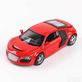 Metalni autić Audi R8, razmera 1:32, dužina 15 cm