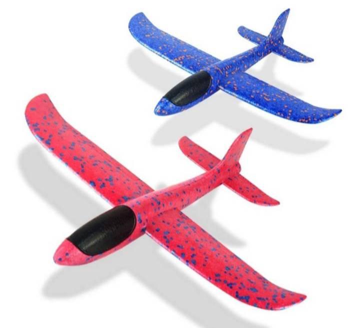 Penasti avion igračka za ručno bacanje