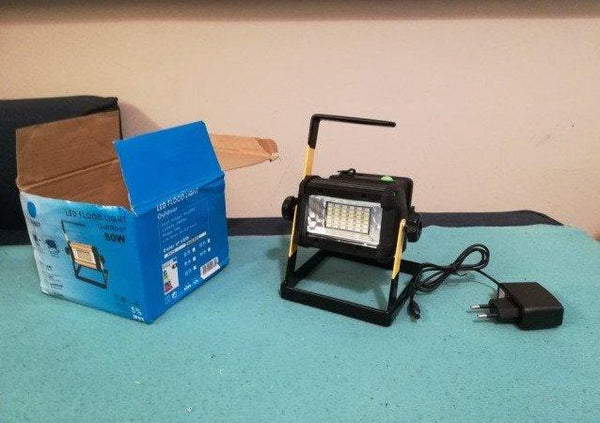 Prenosivi punjivi LED reflektor 50 W sa SMD diodama