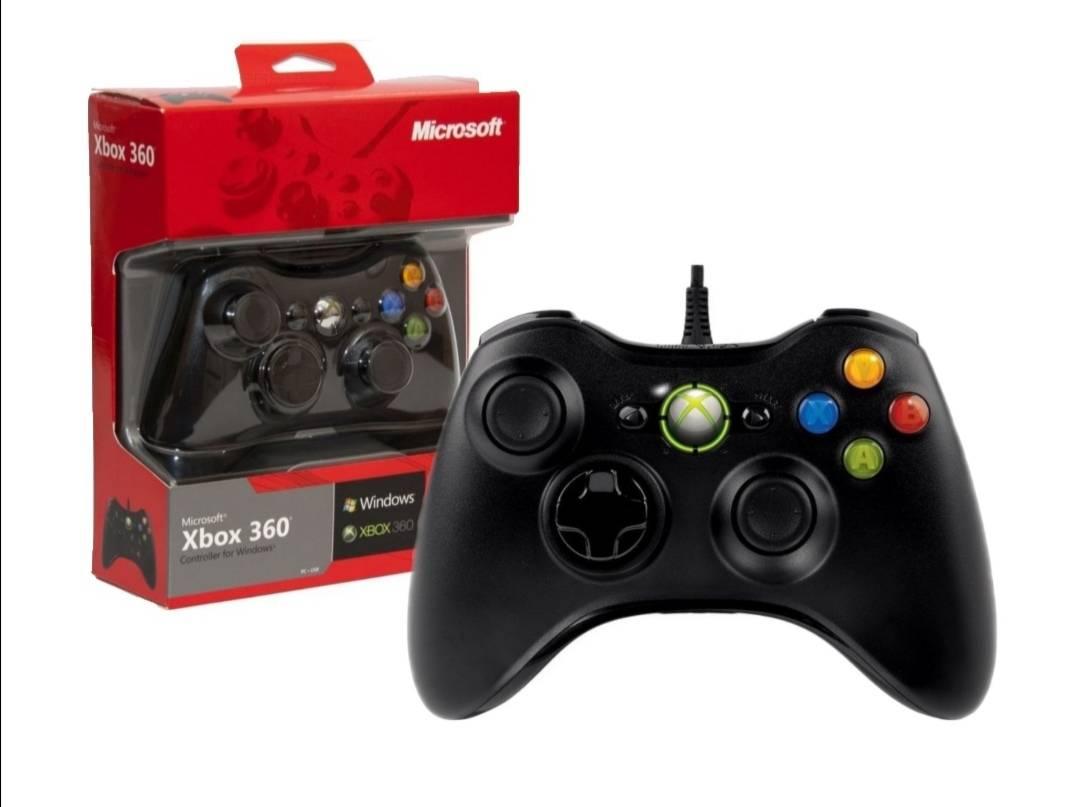 Crni žičani džojstik za Xbox 360 sa USB kablom