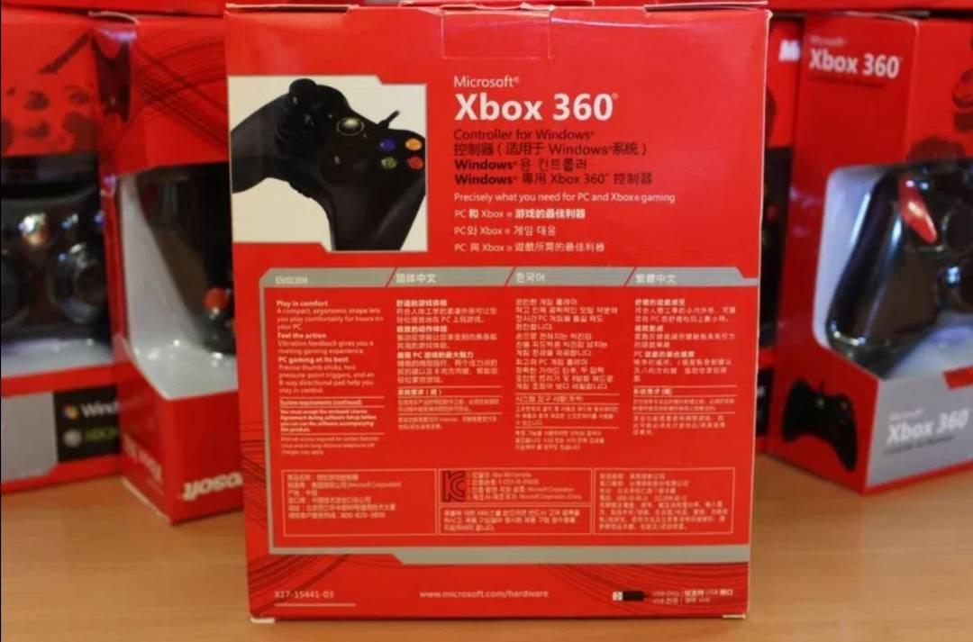 Crni žičani džojstik za Xbox 360 sa USB kablom