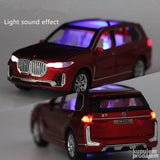 Die-cast BMW X7 zlatni, dužina 22 cm, sa svetlima
