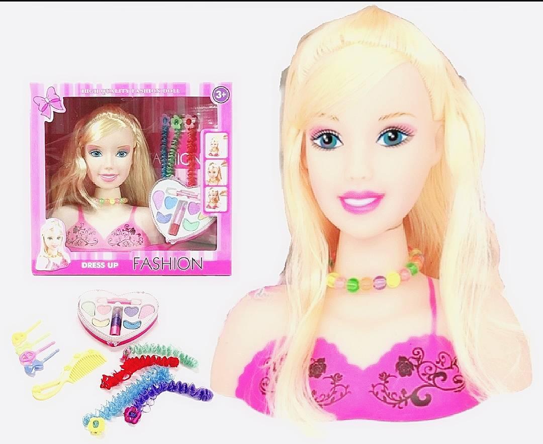 Osmisli novi izgled uz Barbie glavu za šminkanje