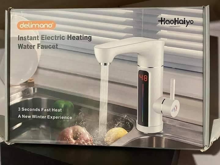 Protočna slavina 3000 W sa displejom i grejanjem do 60 °C