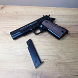 Airsoft replika C8 sa kočnicom i plastičnim kuglicama