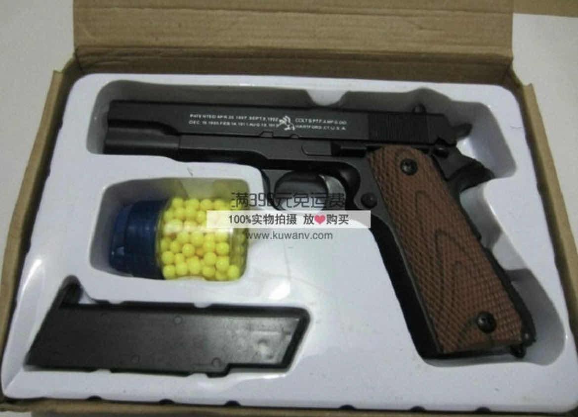 Airsoft replika pištolja C8 od metala i plastike