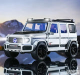 Metalni model Mercedes G800 Brabus beli, razmera 1:18