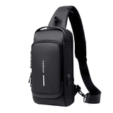 Crossbody torba od oksforda sa bravom na šifru i USB izlazom
