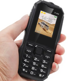Izdržljivi mobilni telefon sa dve SIM kartice i LED lampom