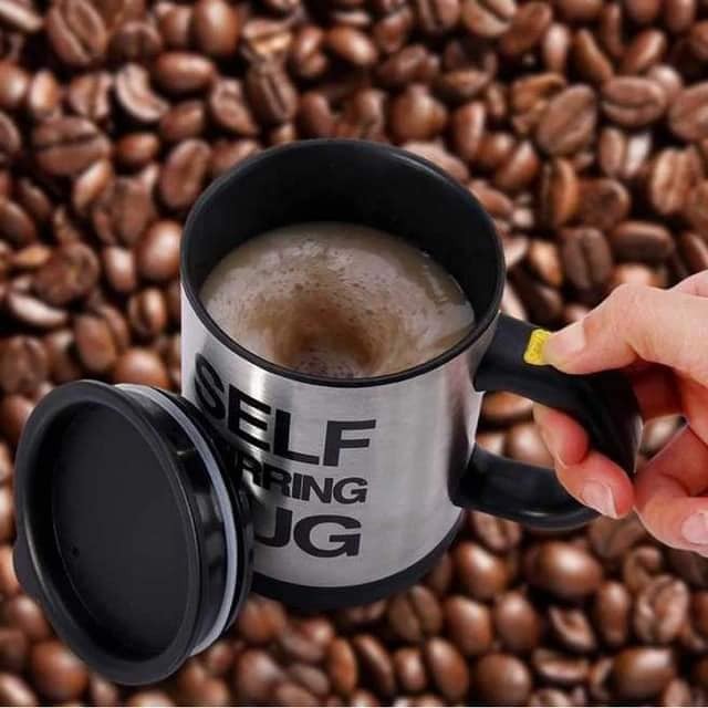 Šolja sa mešalicom na dugme, 350 ml, sa poklopcem