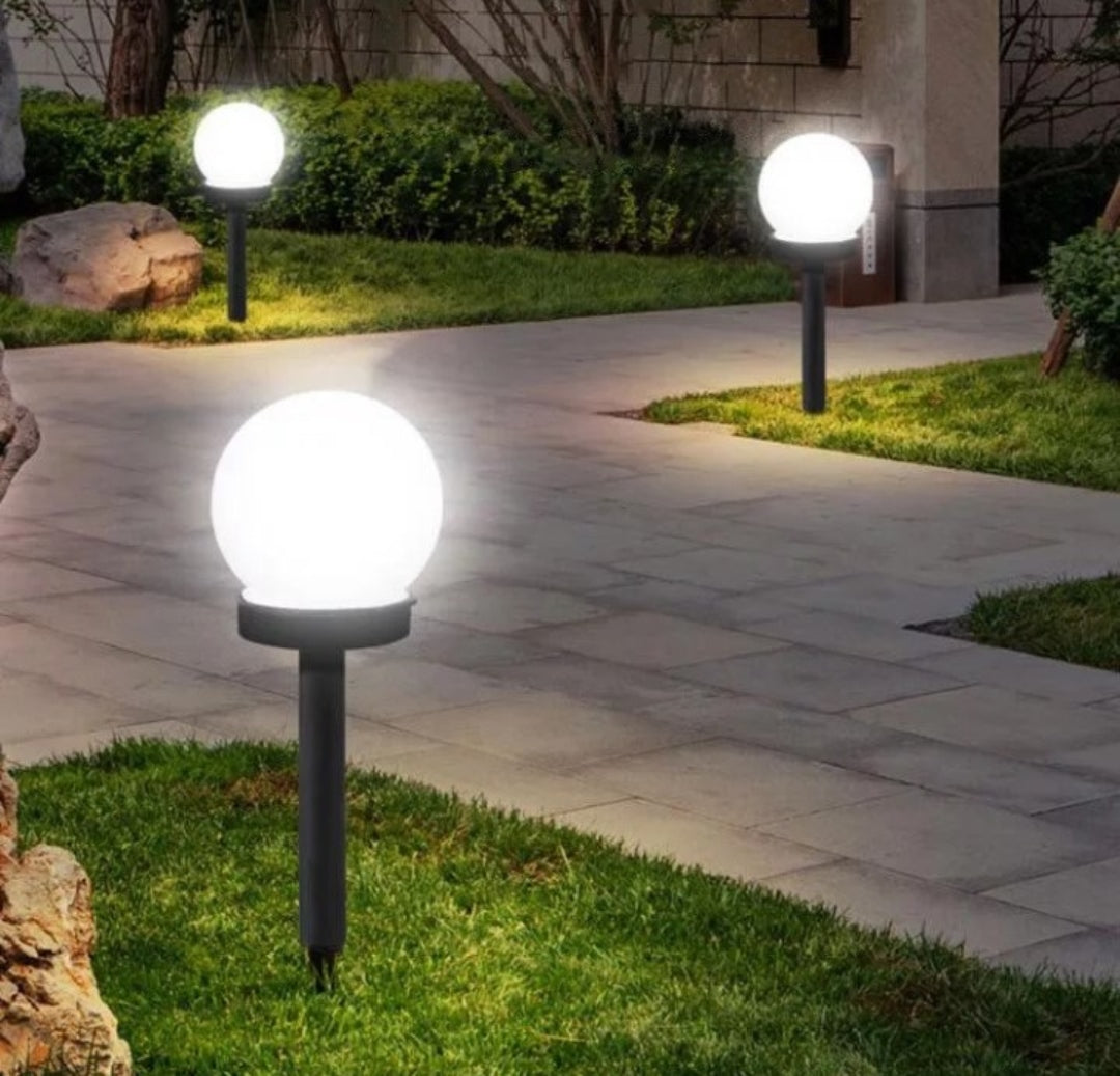 Solarne LED lampe za baštu od plastike 4 komada