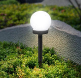 Četiri solarne lampe za osvetljenje bašte