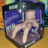 Thing iz Wednesday – gumirana šaka u prirodnoj veličini