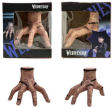 Thing iz Wednesday – gumirana šaka u prirodnoj veličini