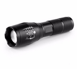 Taktička LED lampa X900 sa zumom i dometom 500 m