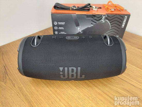Prenosni Bluetooth zvučnik 2 x 20 W dužine 29 cm