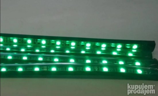 RGB LED traka za ambijent automobila