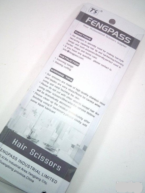 Makaze za proređivanje kose sa nazubljenom oštricom – slika 2