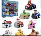 Set od 9 figura sa poteznim autićima