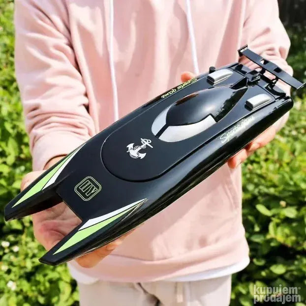 RC gliser trkacki camac 25 km/h, dva motora, punjiv