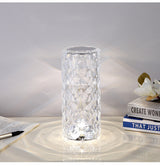 LED lampa sa svetlucavim kristalnim motivom