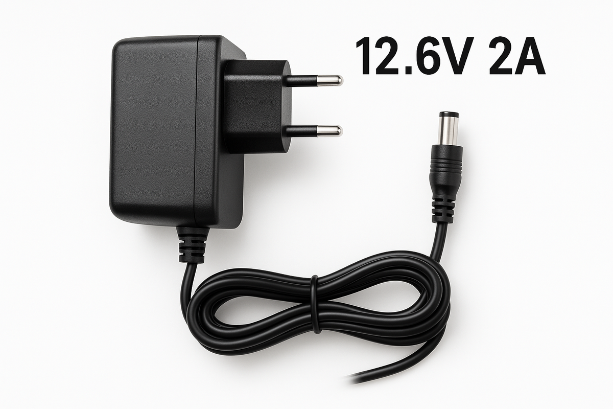 AC/DC Adapter 12.6V 2A - Univerzalni Napajač za Elektronske Uređaje